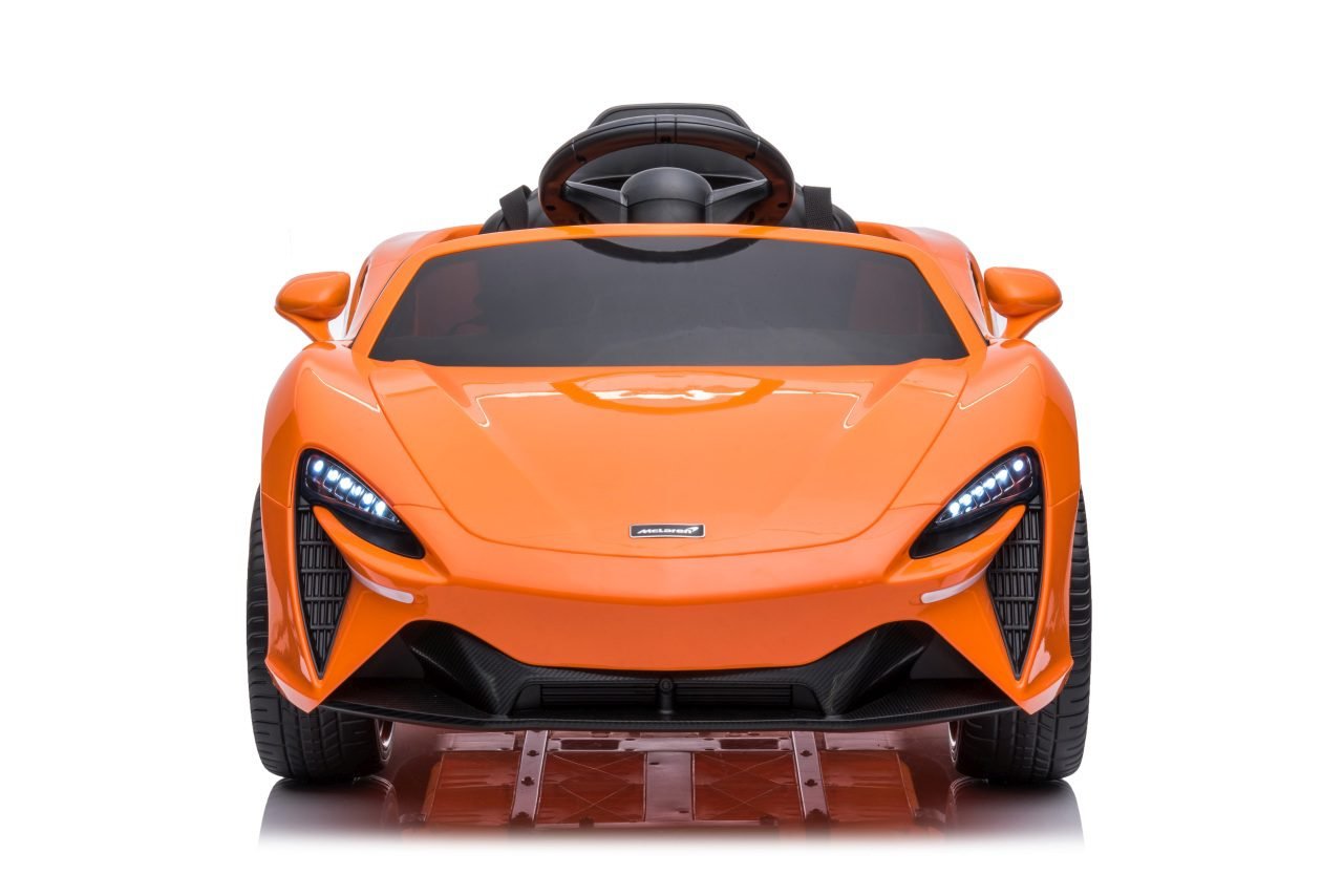 Лицензирана Акумулаторна Кола Mclaren Artura, 140W, 12V/10Ah, RC 2.4, EVA гуми, 4х4 - Image 8
