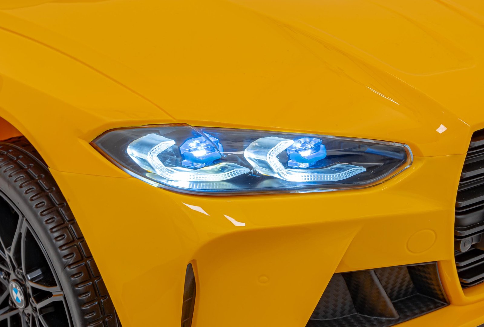Лицензирана Акумулаторна Кола BMW M4 70W, 12V7Ah, R/C 2.4G - Image 17