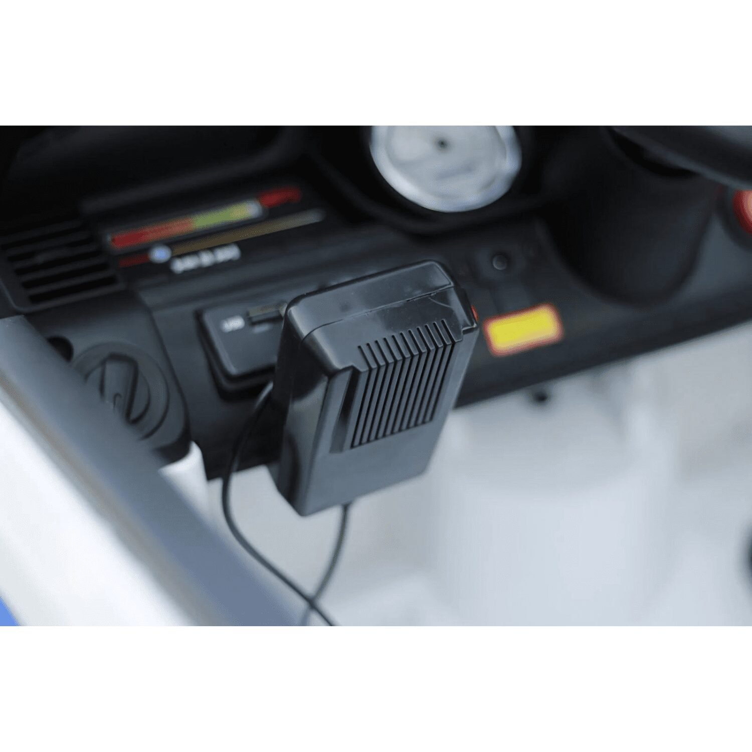 Акумулаторен Полицейски Джип JC002, 90W, 12V/7Ah, R/C 2.4G, EVA гуми - Image 16