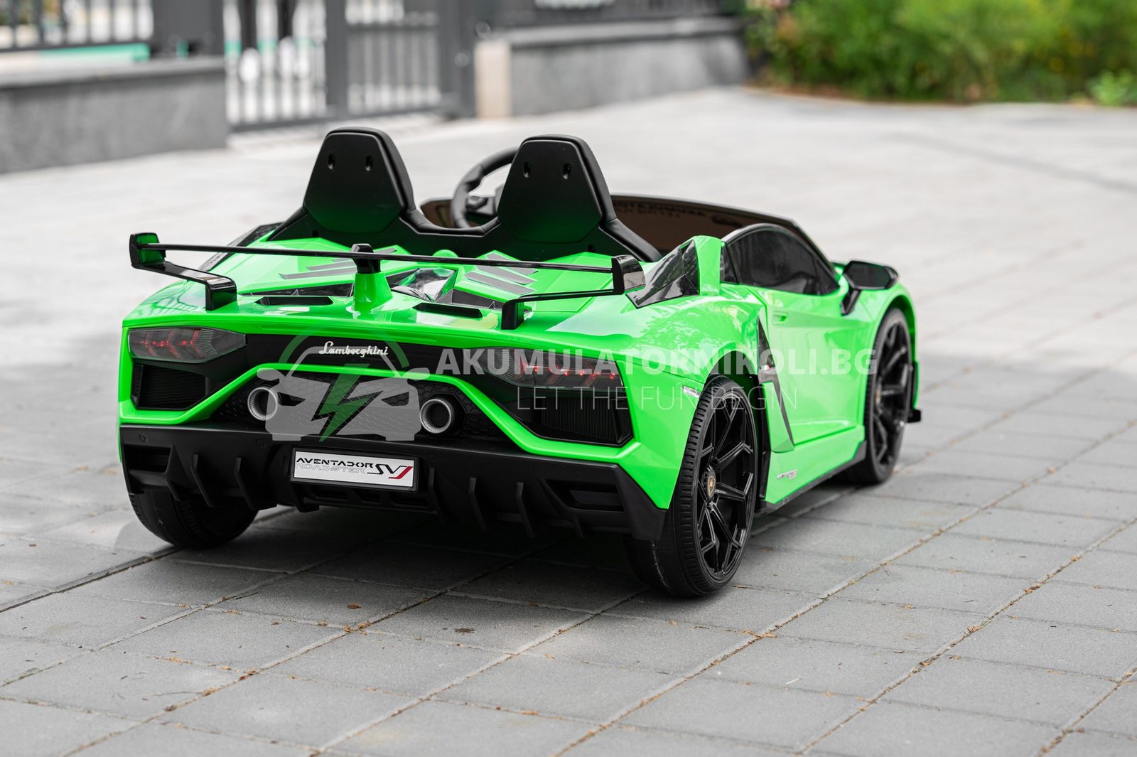 Лицензирана акумулаторна кола Lamborghini Aventador SVJ 2026, Drift, 24V7AH, 600W, R/C 2.4 G, EVA гуми - Image 12