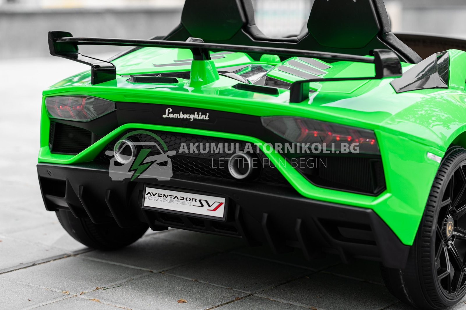 Лицензирана акумулаторна кола Lamborghini Aventador SVJ 2026, Drift, 24V7AH, 600W, R/C 2.4 G, EVA гуми - Image 13