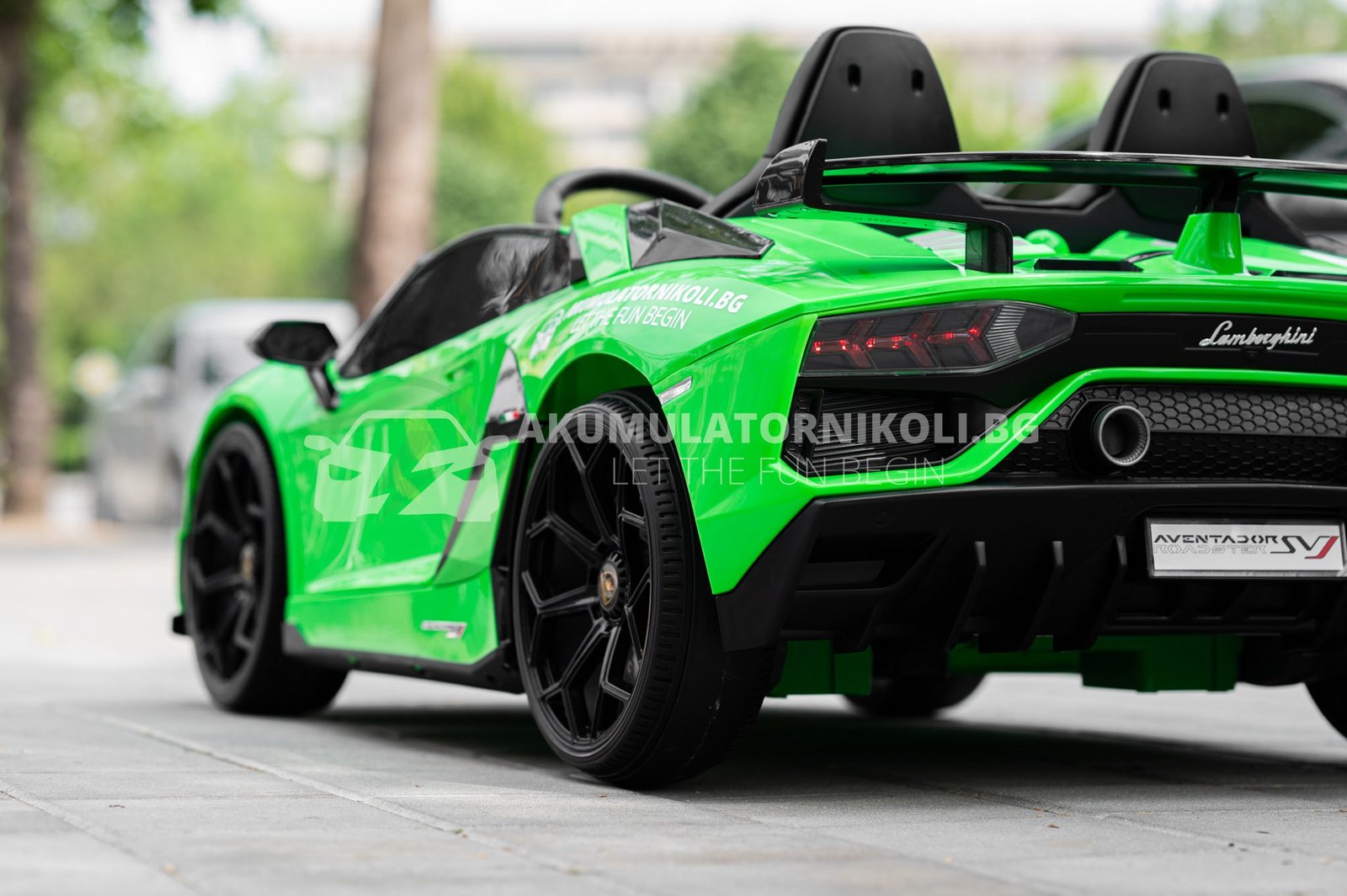 Лицензирана акумулаторна кола Lamborghini Aventador SVJ 2026, Drift, 24V7AH, 600W, R/C 2.4 G, EVA гуми - Image 27