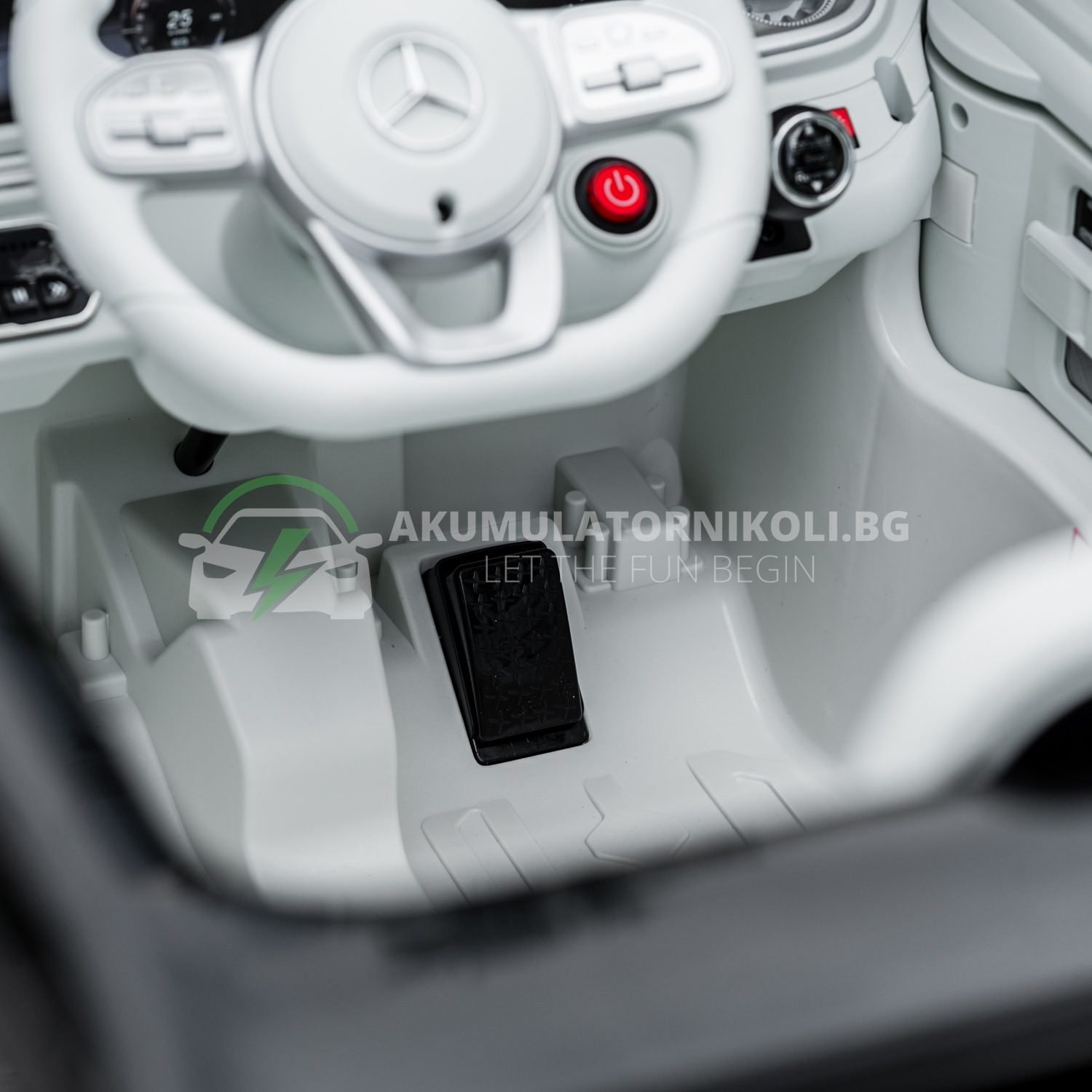 Лицензиран Акумулаторен Джип Mercedes EQG 2026, 140W, 12V/9Ah, 4x4, EVA гуми - Image 12