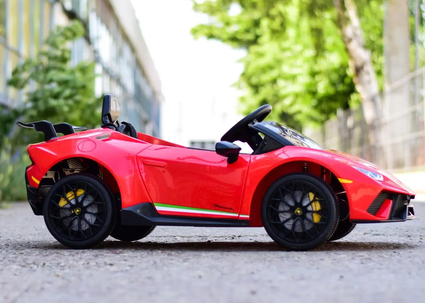 Лицензирана Акумулаторна Кола Lamborghini Huracan, 120W, 12V/4.5Ah, R/C 2.4G, EVA гуми, 4х4 - Image 8