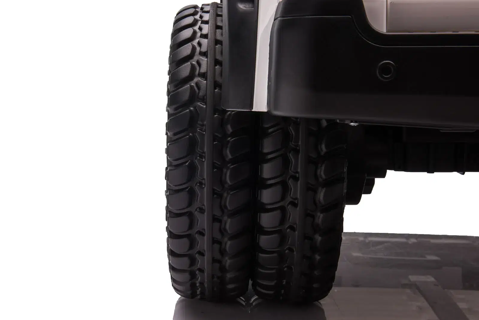 Лицензиран Акумулаторен Джип Ford Super Duty F450,180W, 12V/10Ah, 4x4, Premium - Image 9
