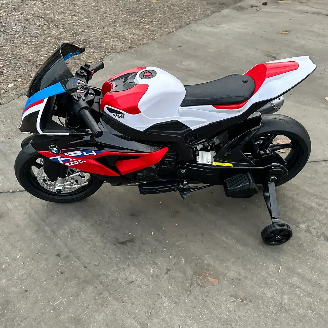 Лицензиран Акумулаторен Мотор BMW HP4, 90W, 12V/7Ah, EVA гуми - Image 13