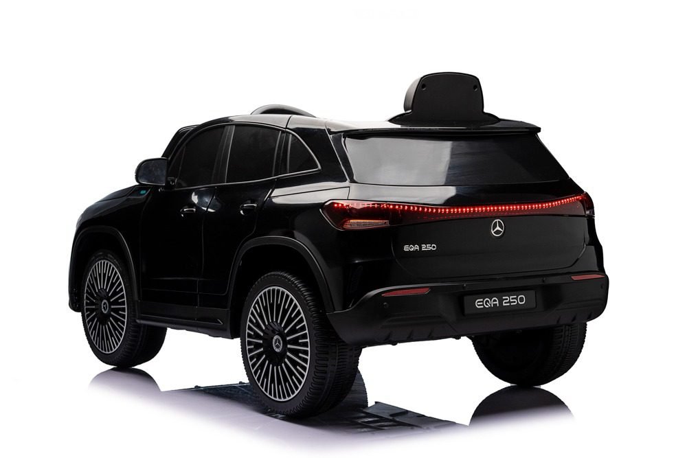 Лицензирана акумулаторна кола Mercedes EQA, 12V, 140W, R/C 2.4G, EVA гуми - Image 6