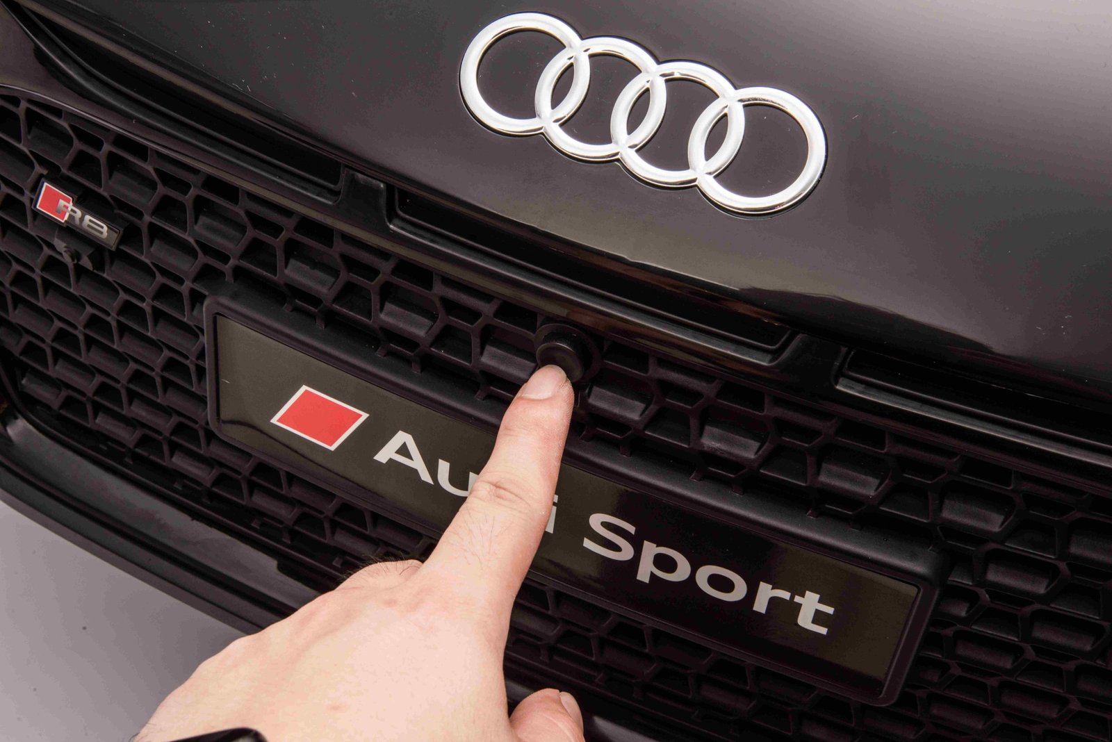 Лицензирана Акумулаторна Кола Audi R8 Premium, 200W, 24V/14Ah, Помпещи гуми - Image 27