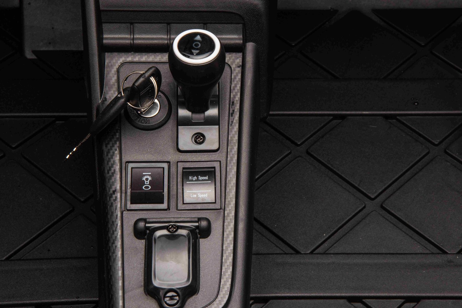 Лицензирана Акумулаторна Кола Audi R8 Premium, 400W, 24V/14Ah, EVA гуми, MP3, R/C 2.4G - Image 3