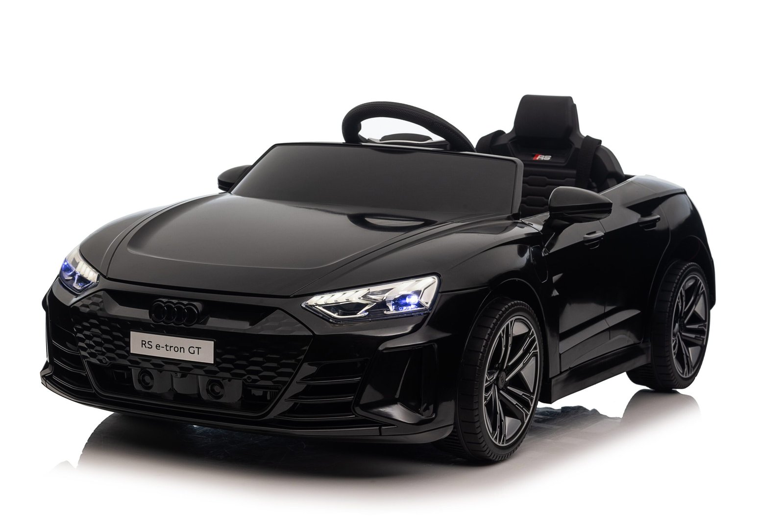 Лицензирана Акумулаторна Кола Audi RS e-tron, 12V/7Ah, EVA гуми, R/C 2.4G - Image 2