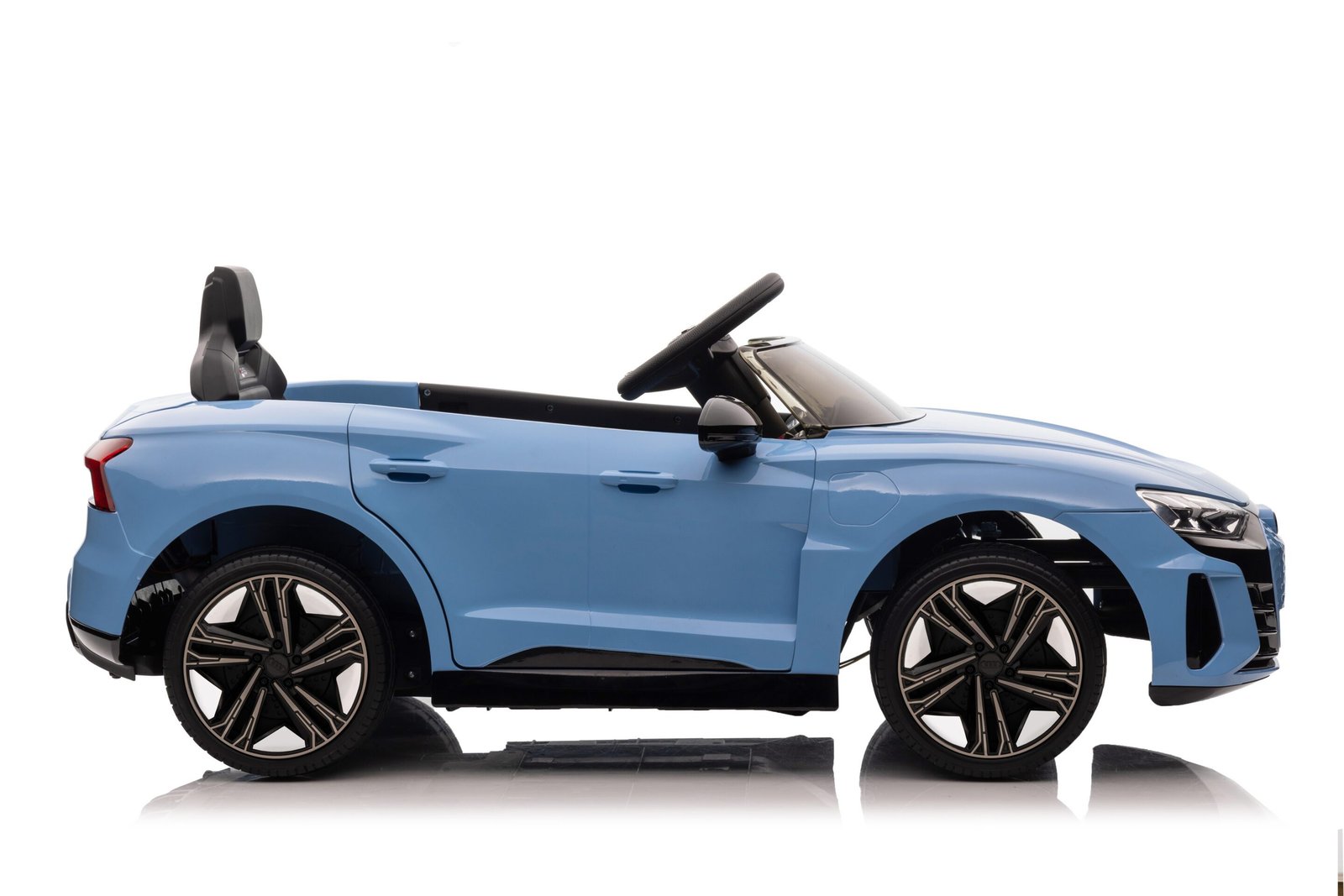 Лицензирана Акумулаторна Кола Audi RS e-tron, 12V/7Ah, EVA гуми, R/C 2.4G - Image 5