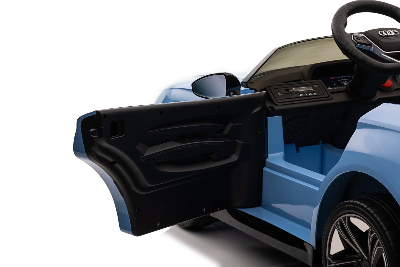 Лицензирана Акумулаторна Кола Audi RS e-tron, 12V/7Ah, EVA гуми, R/C 2.4G - Image 14