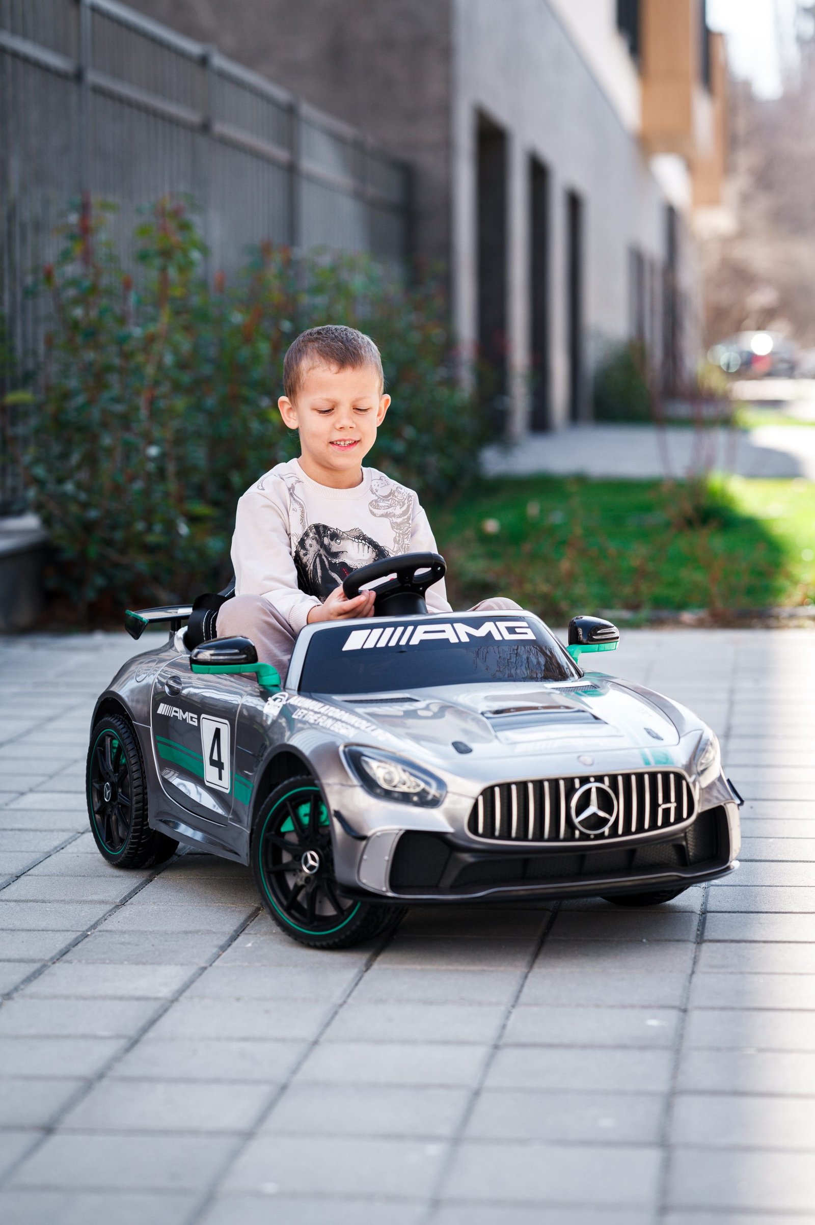 Лицензирана Акумулаторна Кола Mercedes GT4 EVO, 100W, 12V/7Ah, EVA гуми, R/C 2.4 - Image 10