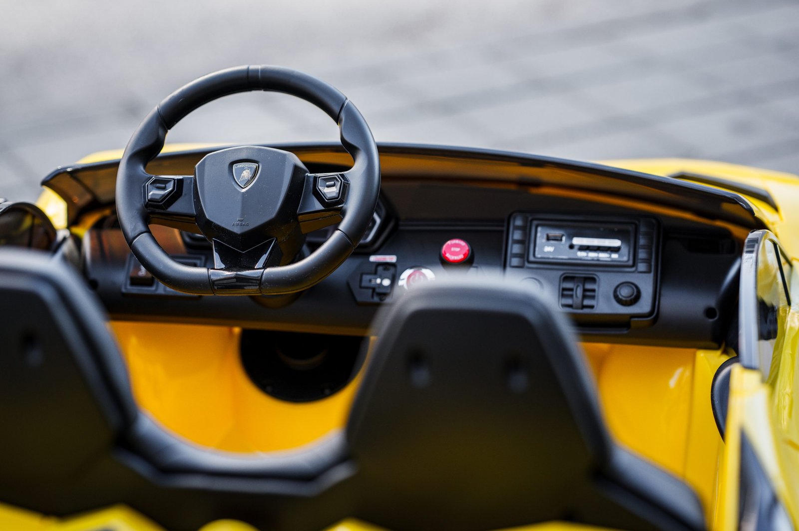 Лицензирана акумулаторна кола Lamborghini Aventador 2026, 24V7AH, 600W, R/C 2.4 G, EVA гуми под наем - Image 7