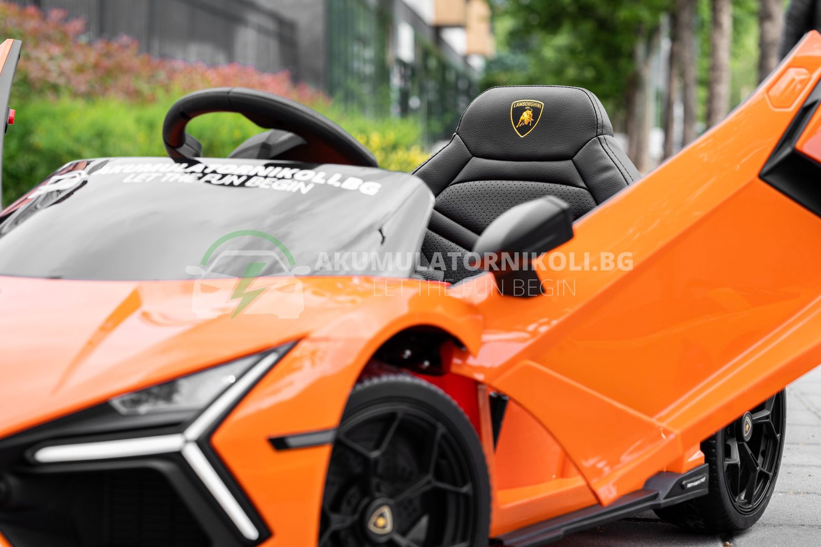Лицензирана Акумулаторна Кола Lamborghini Revuelto 2025, 4x4, 200W, 12V/7AH, R/C 2,4G, EVA Гуми - Image 5
