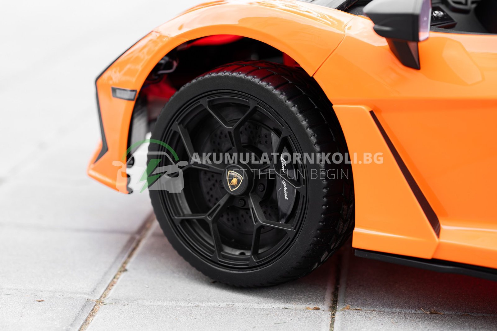 Лицензирана Акумулаторна Кола Lamborghini Revuelto 2025, 4x4, 200W, 12V/7AH, R/C 2,4G, EVA Гуми - Image 18