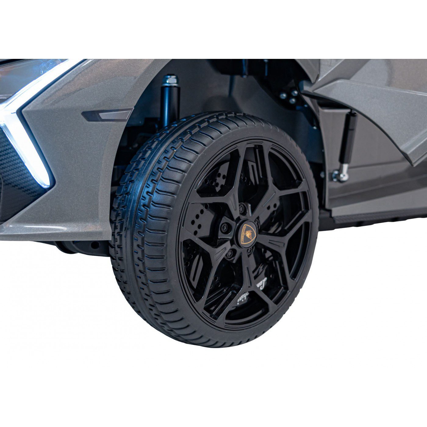 Лицензирана акумулаторна кола Lamborghini Revuelto XL, MP3, 4х4, 24V7AH, 800W, EVA гуми - Image 25