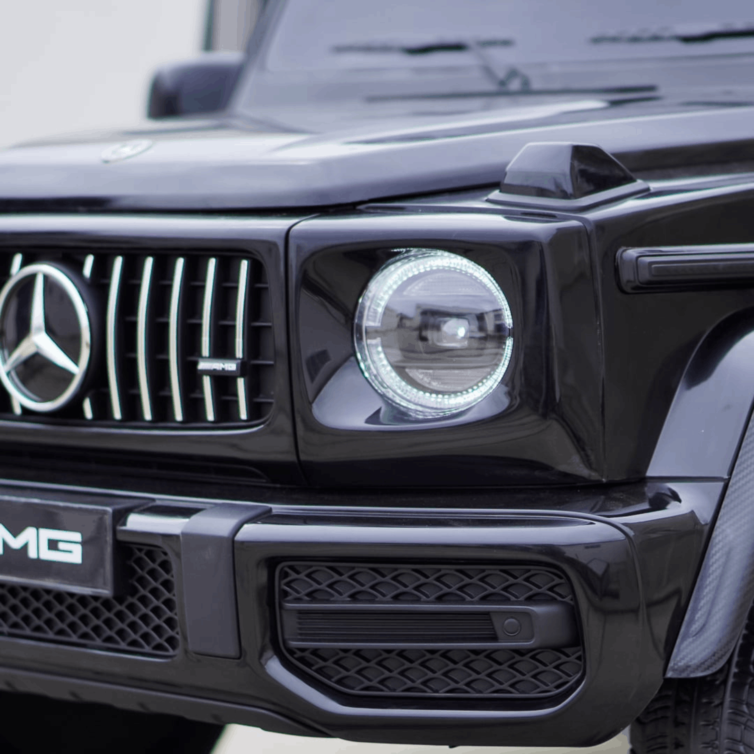 Лицензиран Акумулаторен Джип Mercedes-Benz G63 PREMIUM, 24V/14Ah, 4x4, 800W, MP4 - Image 12