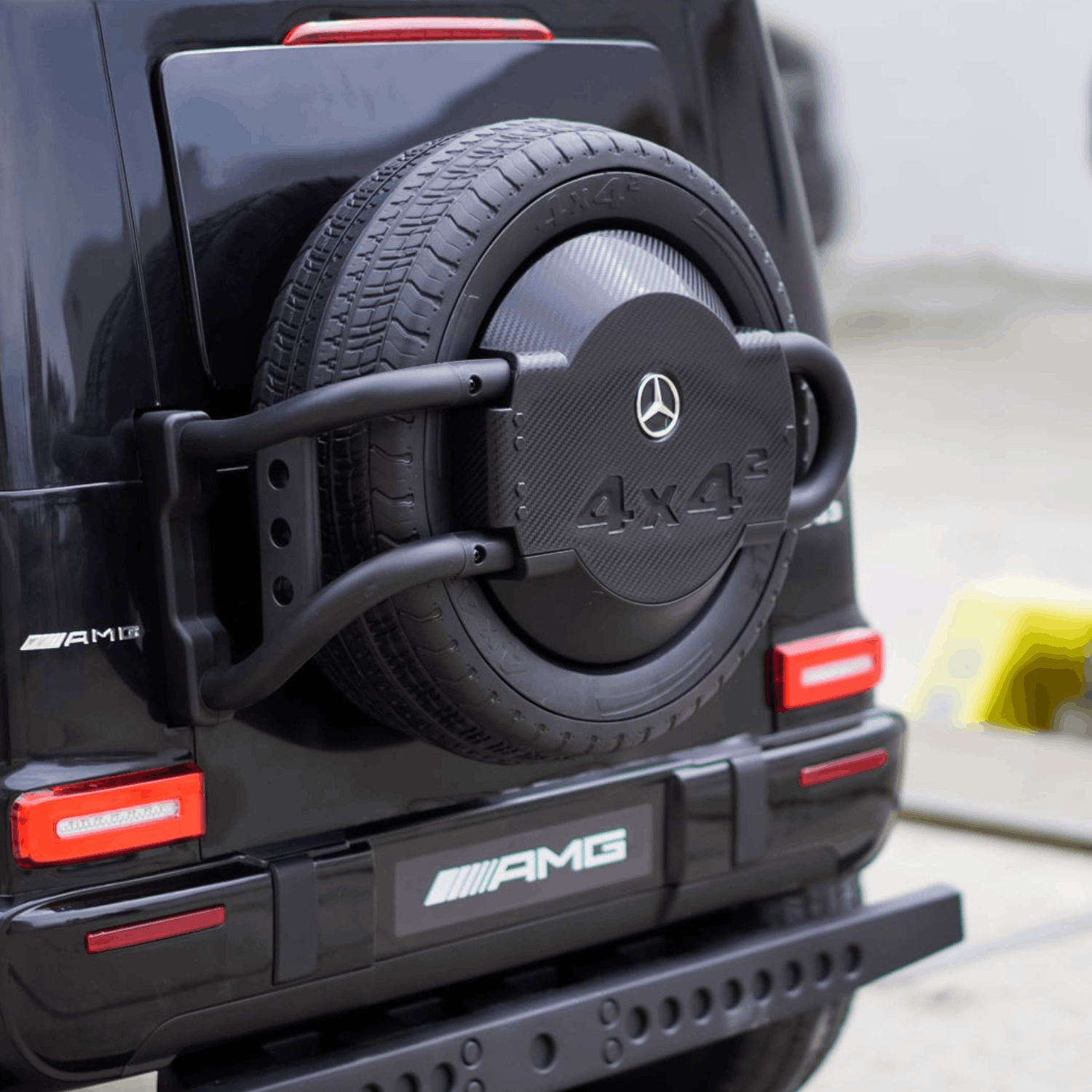 Лицензиран Акумулаторен Джип Mercedes-Benz G63 PREMIUM, 24V/14Ah, 4x4, 800W, MP4 - Image 10