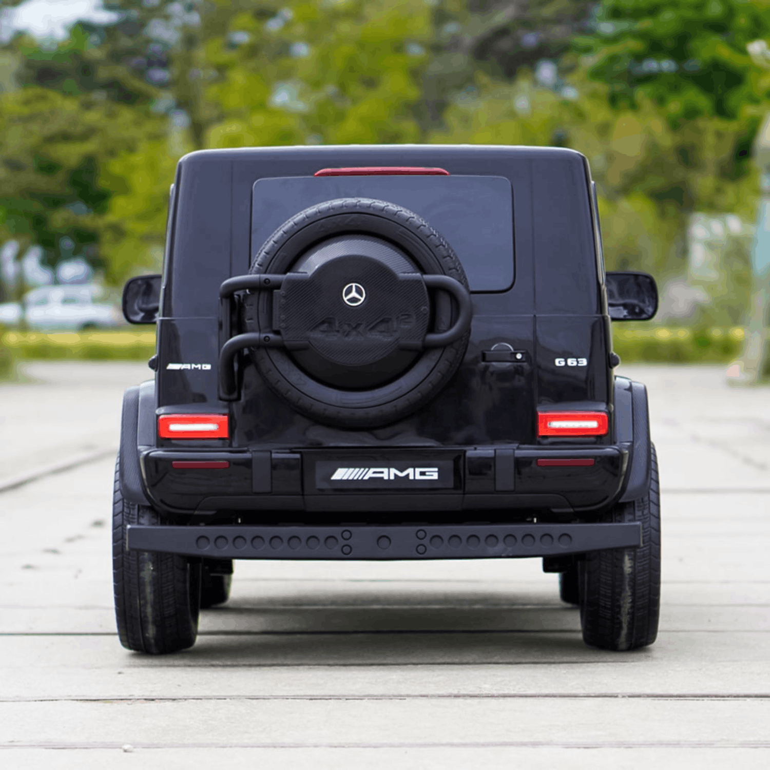 Лицензиран Акумулаторен Джип Mercedes-Benz G63 PREMIUM, 24V/14Ah, 4x4, 800W, MP4 - Image 11