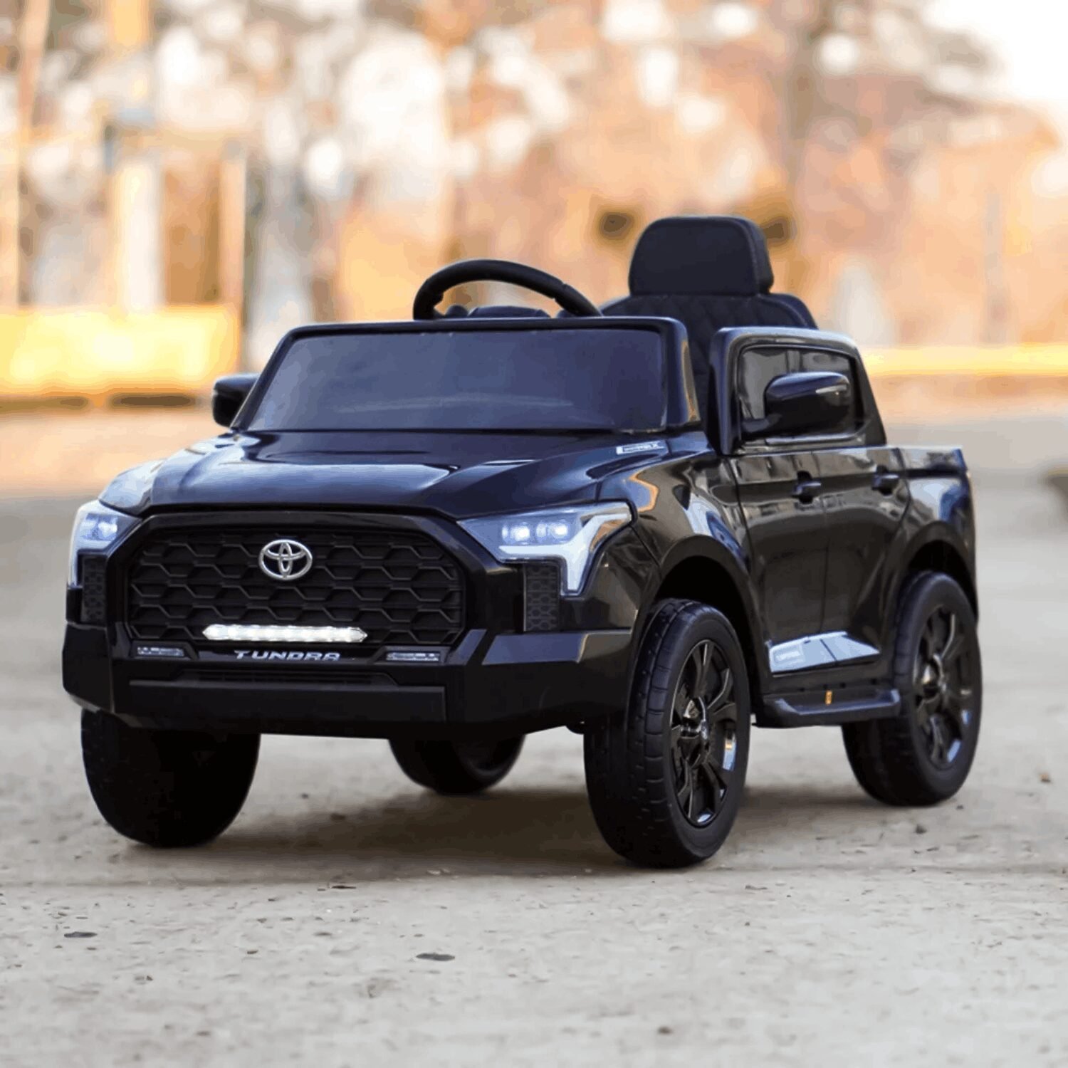 Лицензиран Акумулаторен Джип Toyota Tundra, 12V/7Ah, 80W, EVA гуми, R/C 2.4G - Image 4