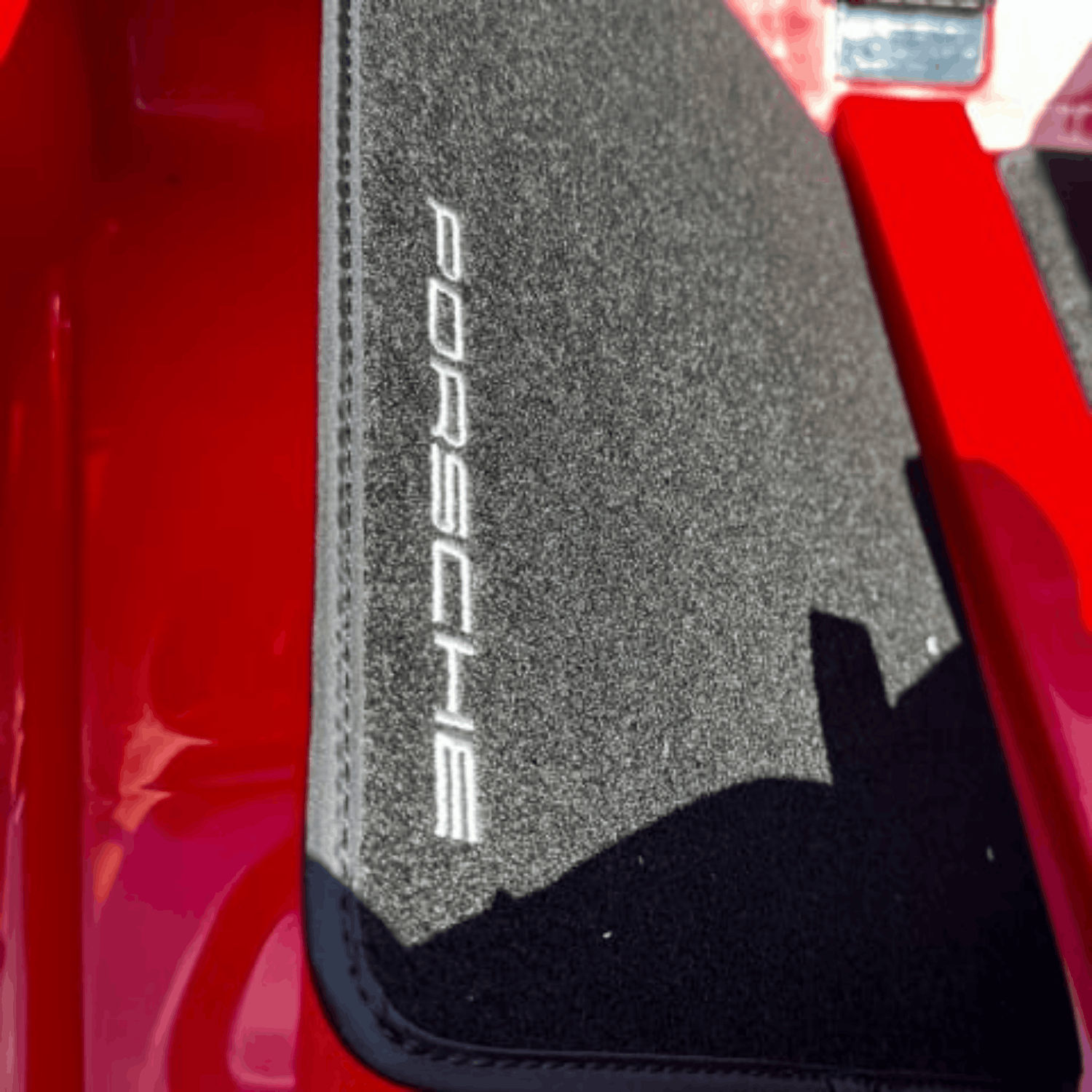 Лицензирана Акумулаторна Кола Porsche 911 GT3 24V/14Ah, 360W, Надуваеми Гуми - Image 12